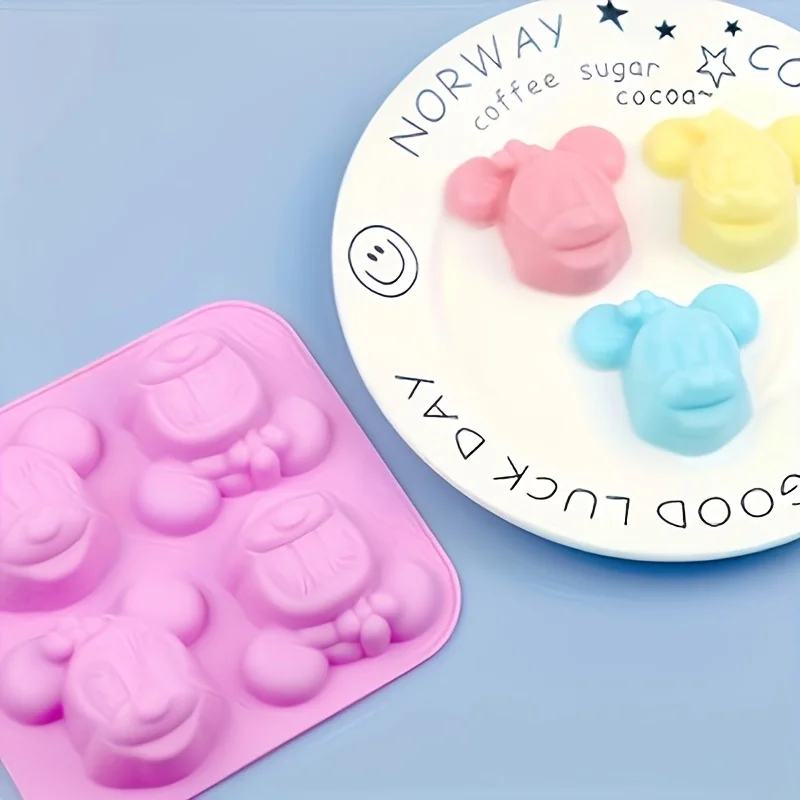 Soap Making Guide - 1 szt. Forma silikonowa Minnie, idealna