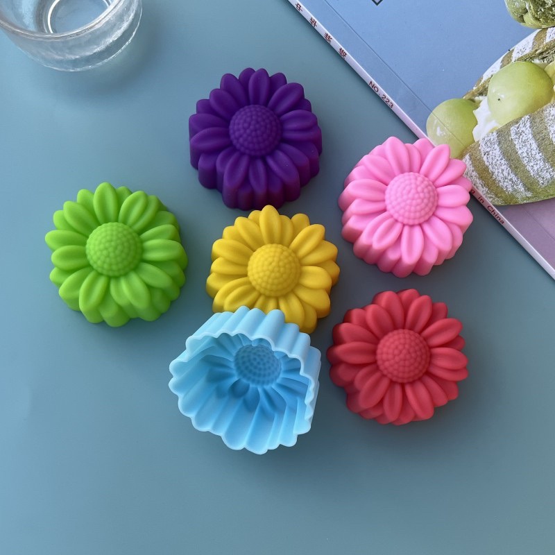 Soap Making Guide - 6-częściowy zestaw silikonowych foremek z motywem
